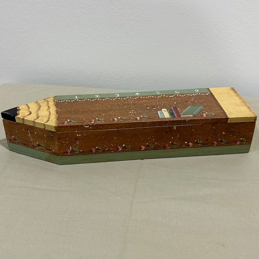 Vintage Hand Painted Folk Art Pencil storage